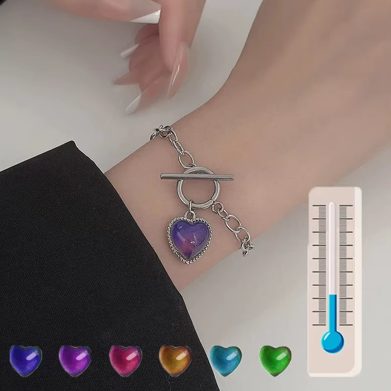 Color-Changing Heart Locket Necklace – Temperature Control Photo Pendant